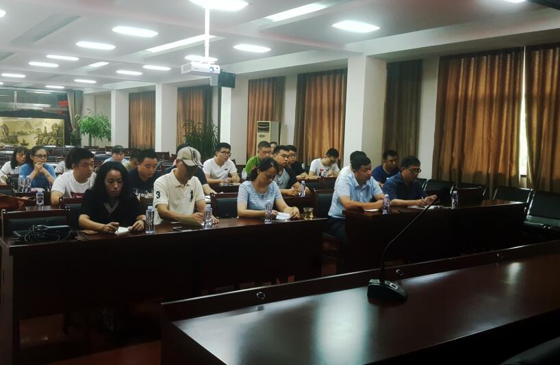 華天橡塑參加桓臺(tái)縣中小企業(yè)法律維權(quán)公益講座